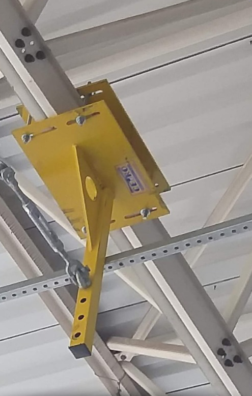 Fixadores Estrutural para Ancoragem de Linhas de Vida em Cabo de Aço